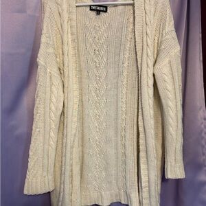Women's Cream/White Cardigan with tinsel thread
